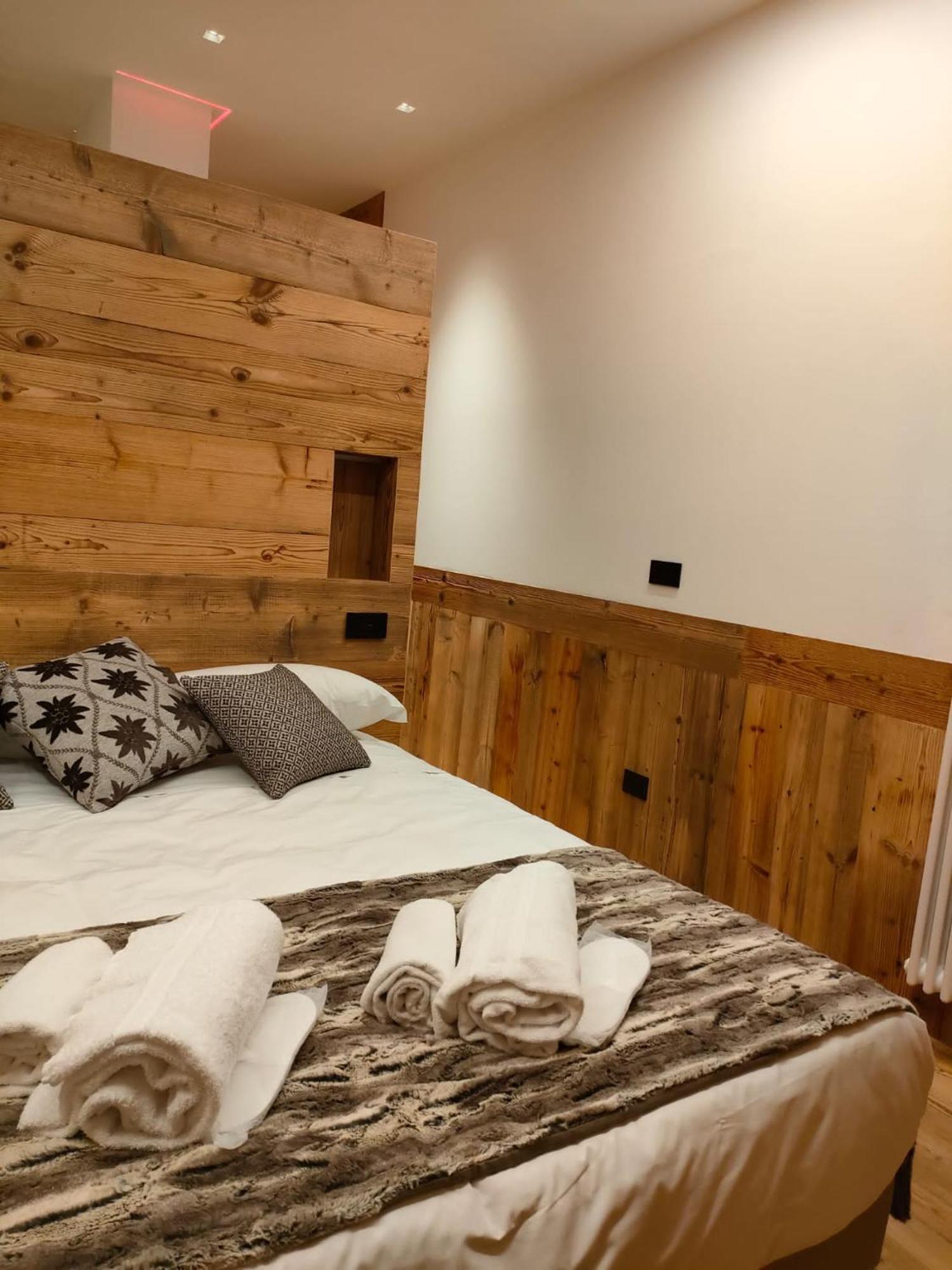 Fior Di Roccia Apartments- In Centro Cervinia, Sauna Privata, Matterhorn Dream Breuil-Cervinia Exterior foto